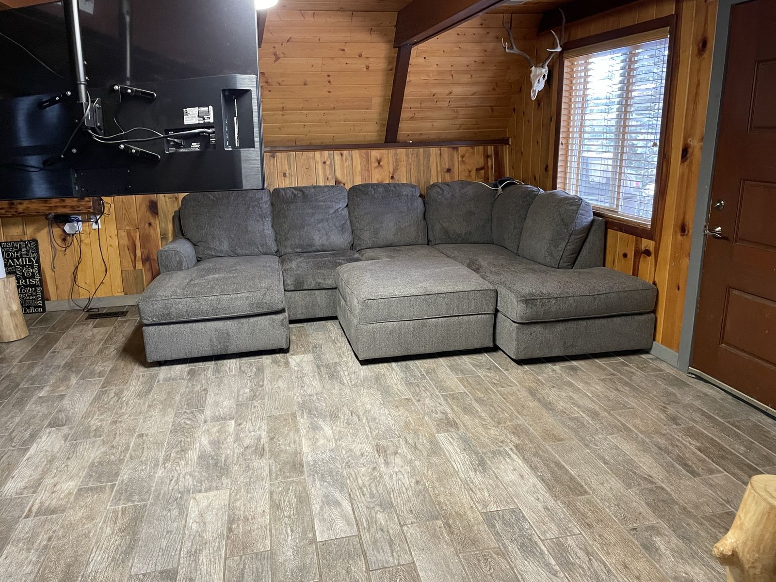 Couch/Sectional