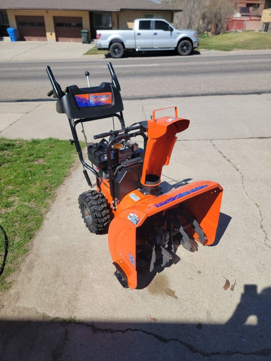 Husqvarna 5524STE   24 Inch Snowthrower Electric S