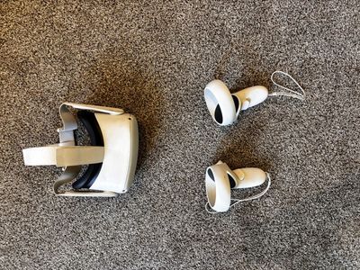 Meta Quest 2 VR Headset and Controllers - 128GB - White - Excellent Condition