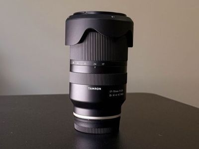 Tamron 17-70mm F/2.8 Di III-A VC RXD Lens for Sony E-mount
