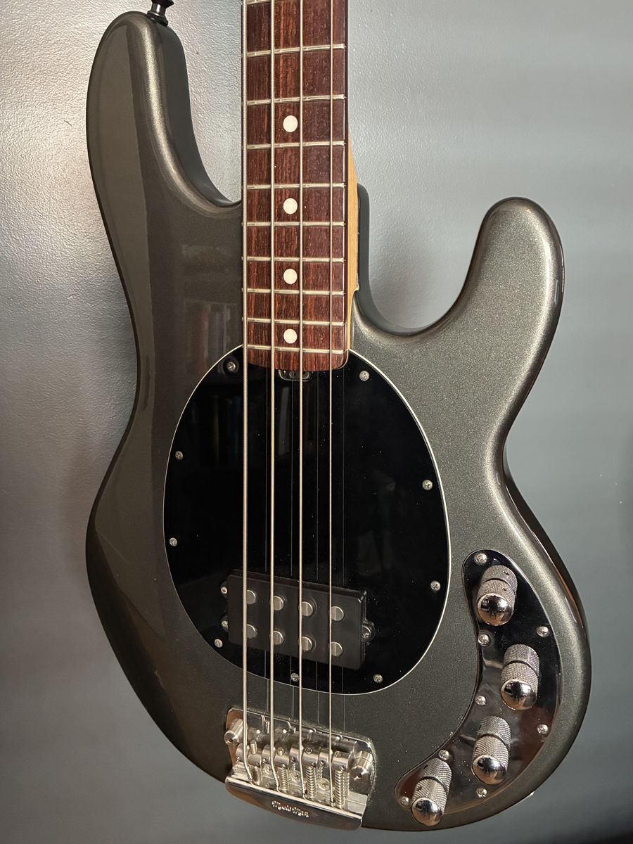 Ernie Ball Music Man Stingray Bass