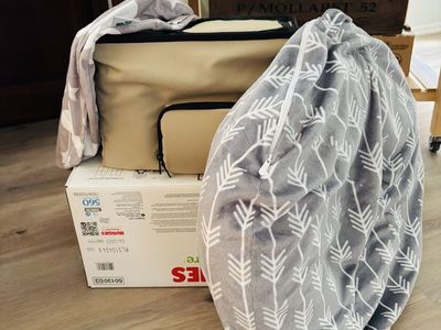Medela/Baby Tummy Pillow