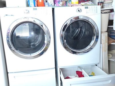 Frigidaire Affinity Washer & Dryer Set with Pedestal Storage Drawers