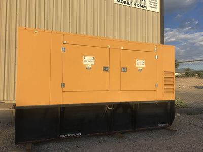 200 KW Olympian Diesel generator voltage selectable 120/208 or 277/480 Volt 3 phase