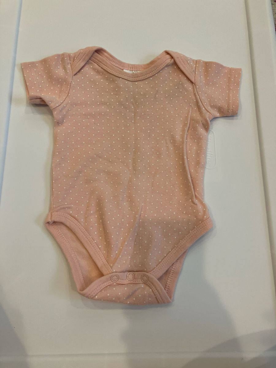 Baby girl onesie (3-6 months)