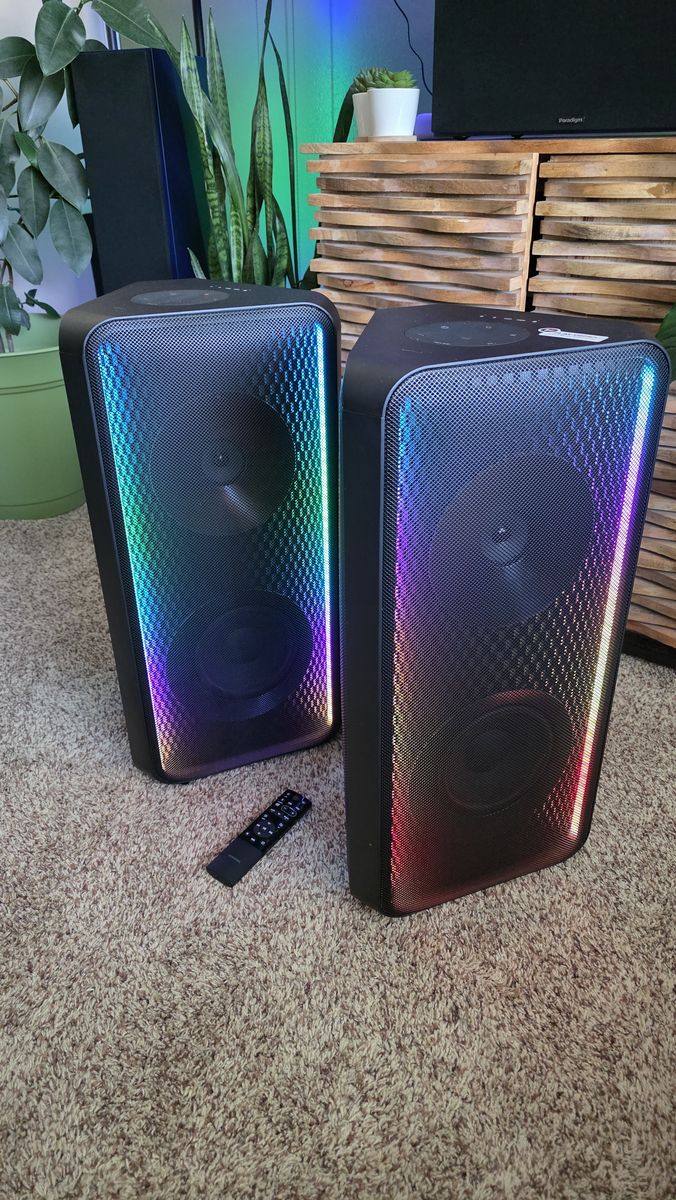 Samsung Sound Tower Bluetooth Speakers, 240w, Only used 3 times, Like New
