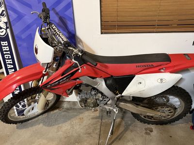 Honda CRF250X Dirt Bike - Red Off-Road Motorcycle