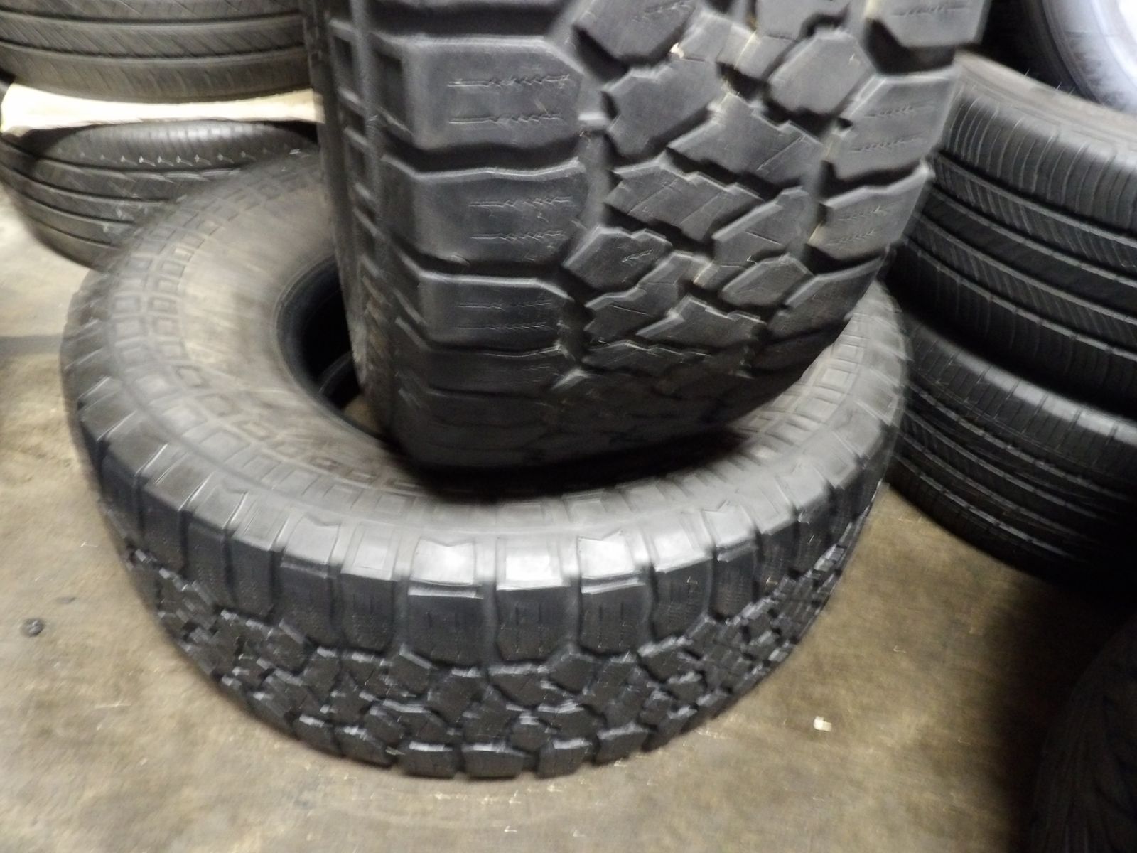 315/70R17 KENDA KLEVER A/T PAIR OF TWO USED TIRES  