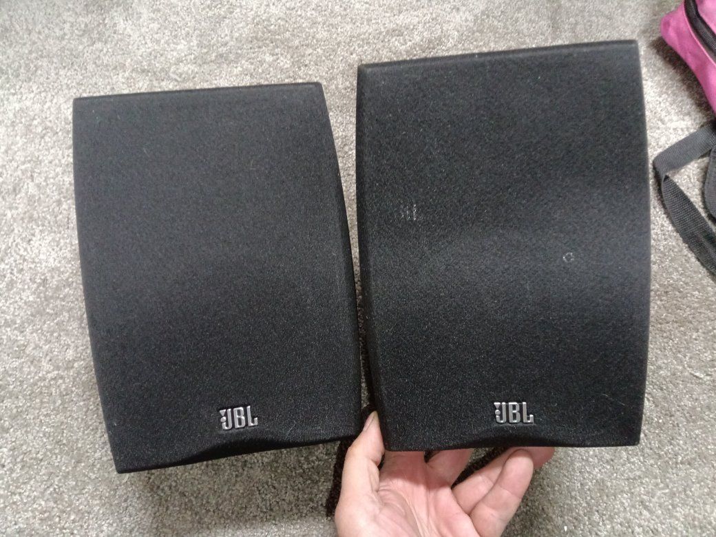 JBL N24-II Speakers for Bookshelf or Stands Awesom