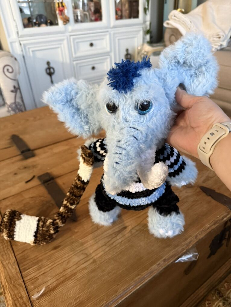 Tusky Mammoth Stuffed Animal Hockey