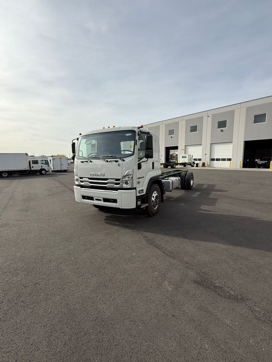 2025 Isuzu FTR 