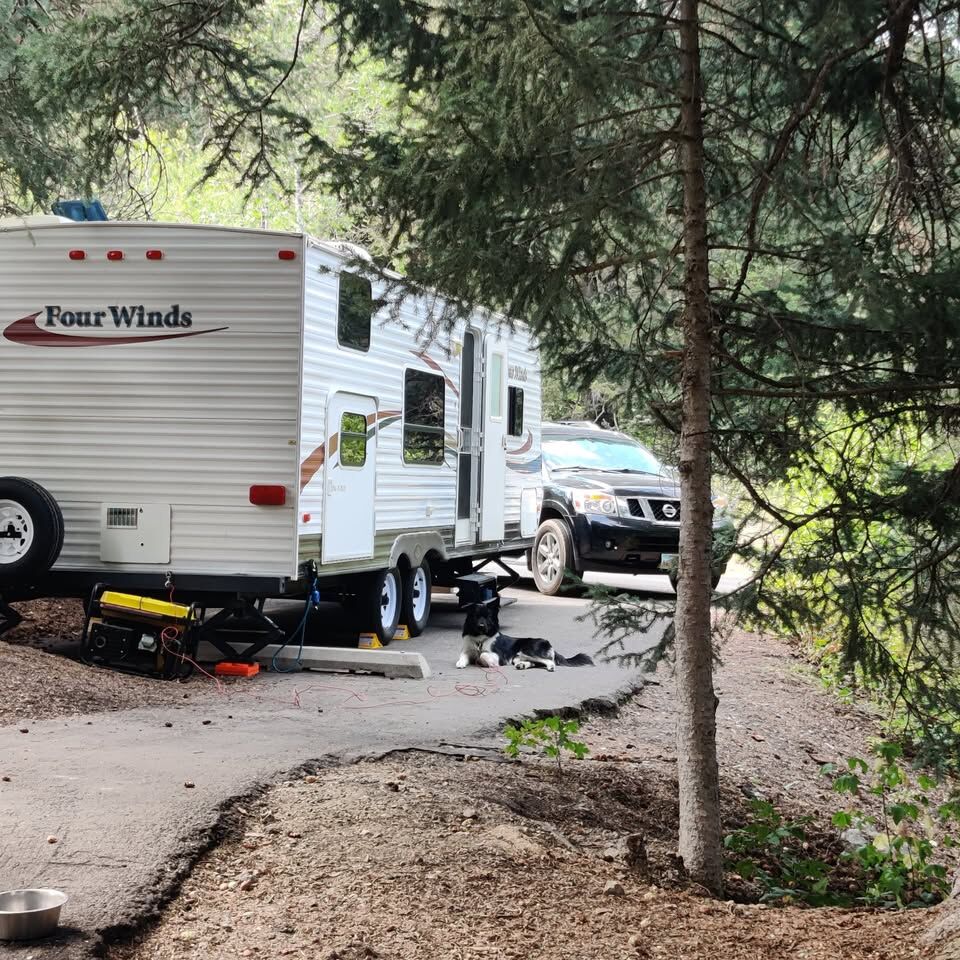 2010 Dutchmen Four Winds – 28ft Travel Trailer