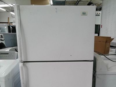 15 cf Refrigerator~28 Inch Wide~90 Day Guarantee