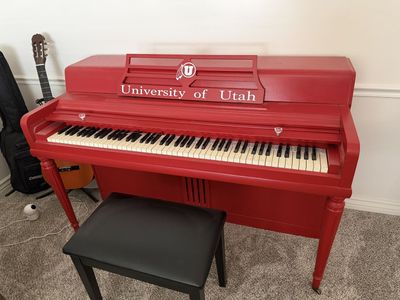 Piano - University of Utah themed