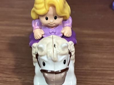 Fisher-Price Little People Klip Klop Princess