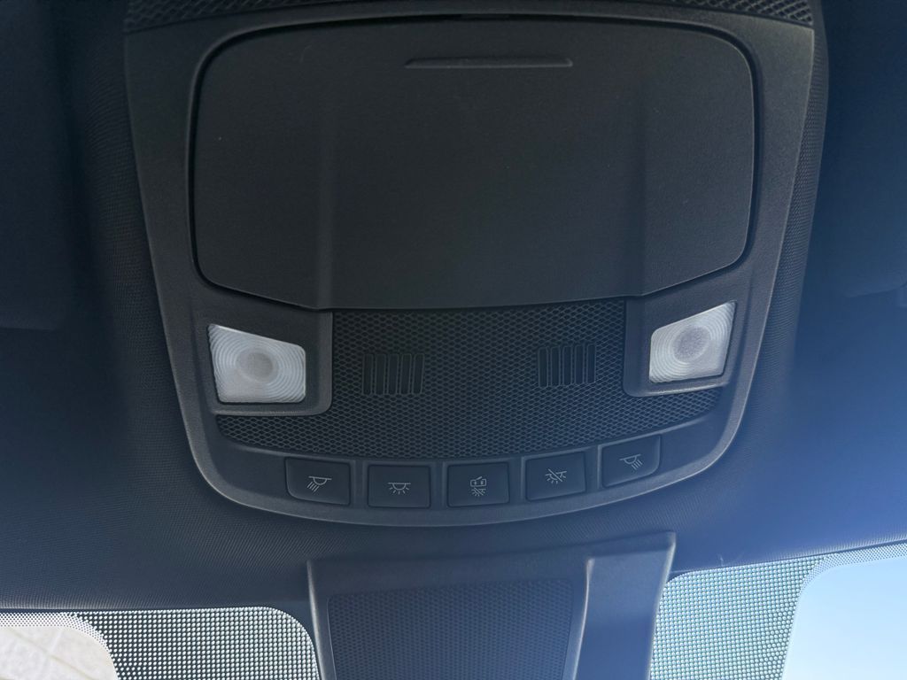 Main image 34
