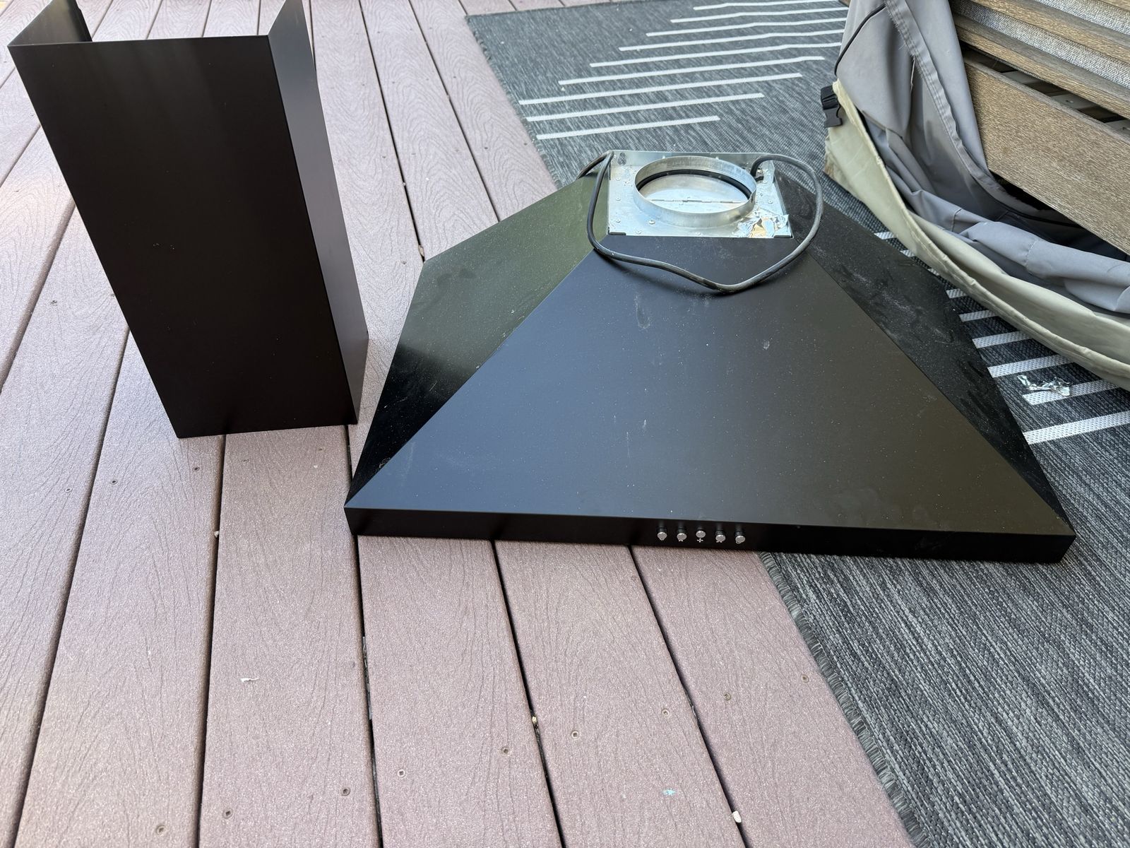 Winflo W103C Series 30" 400 CFM Convertible Wall Mount Range Hood, Black