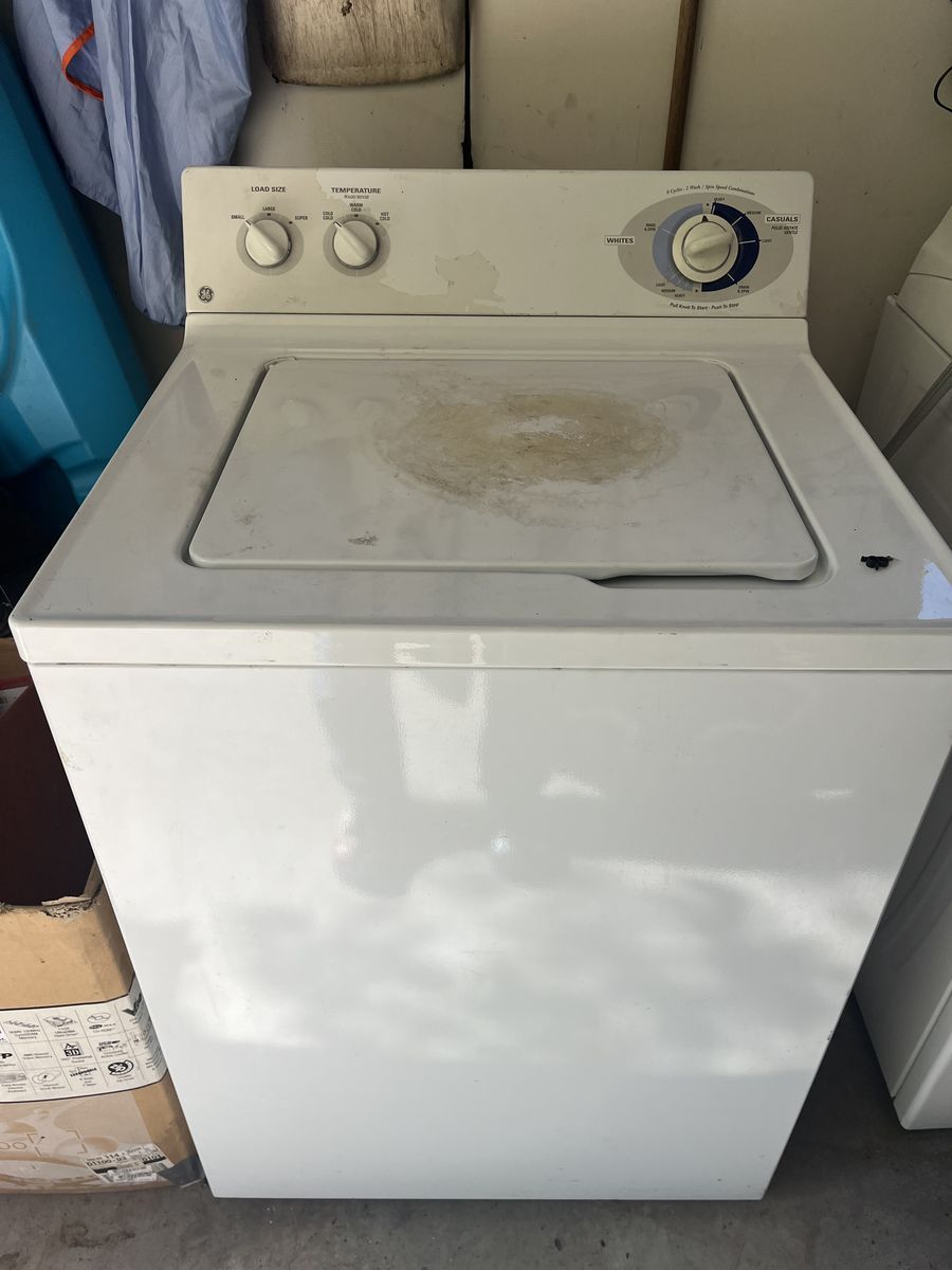 GE Clothes Washer -Working