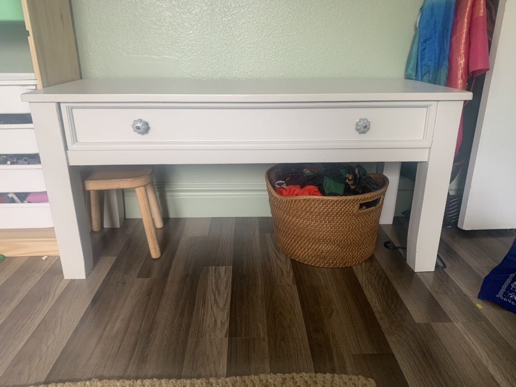 Short Desk/ Floor Desk/ Child Desk
