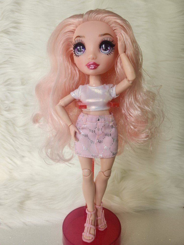 Rainbow High Bella Doll