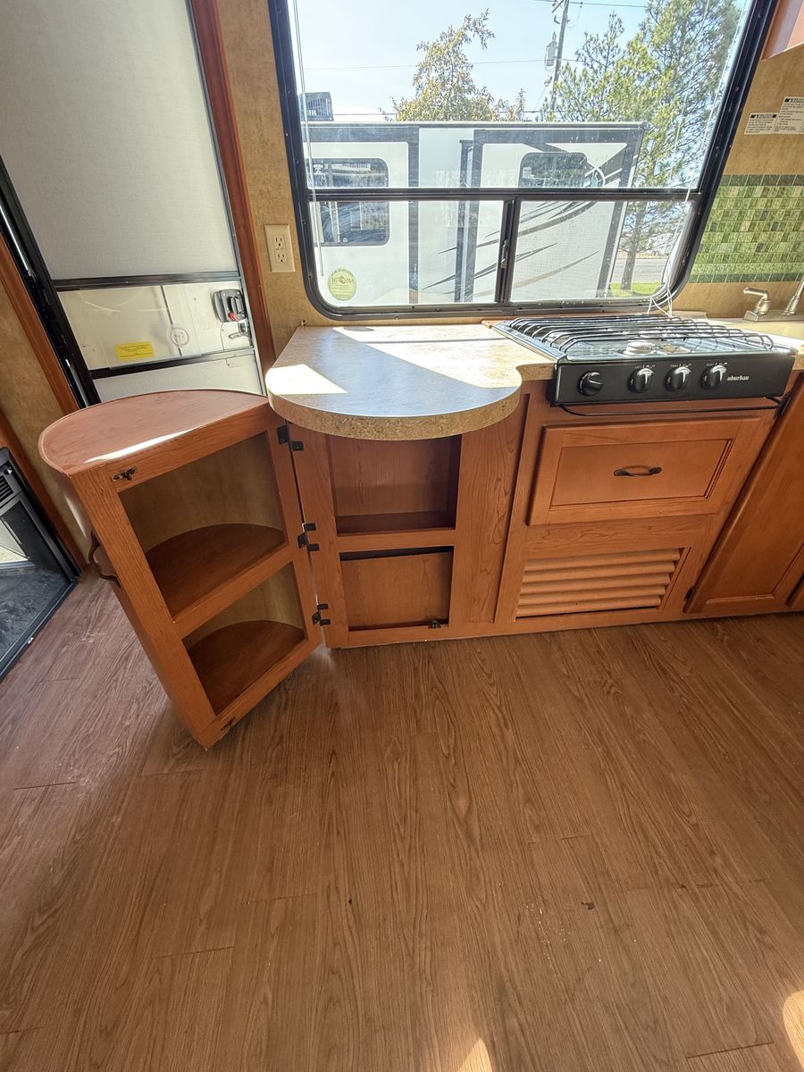 Main image 12