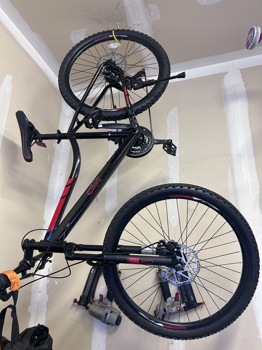 Survivals Camping Mountain Bike - Black and Red with Disc Brakes