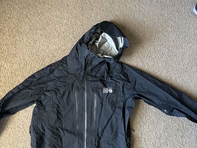 Large mountain hardwear shell