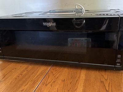 Microwave / Range Hood