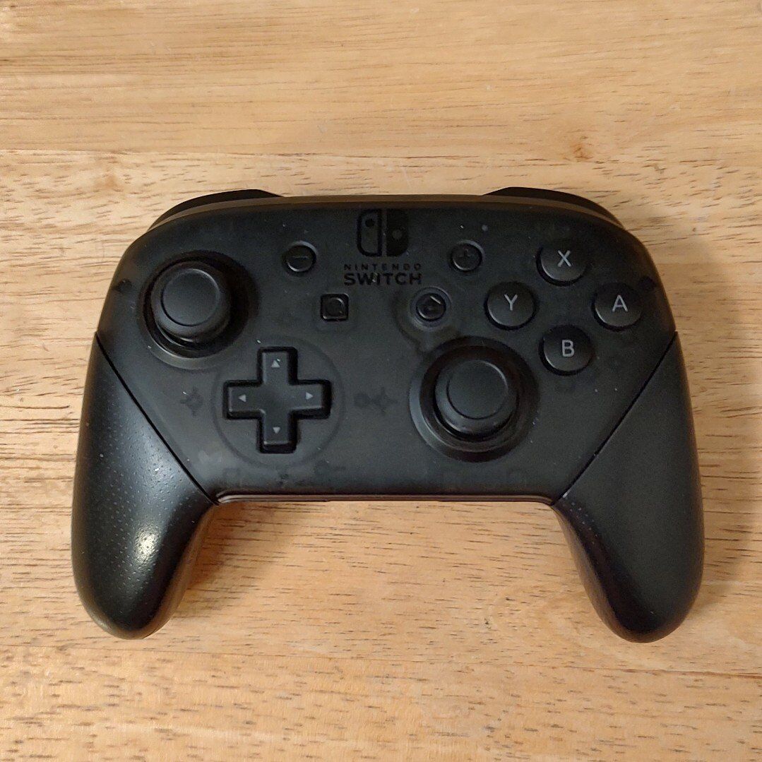 Nintendo Switch Pro Controller