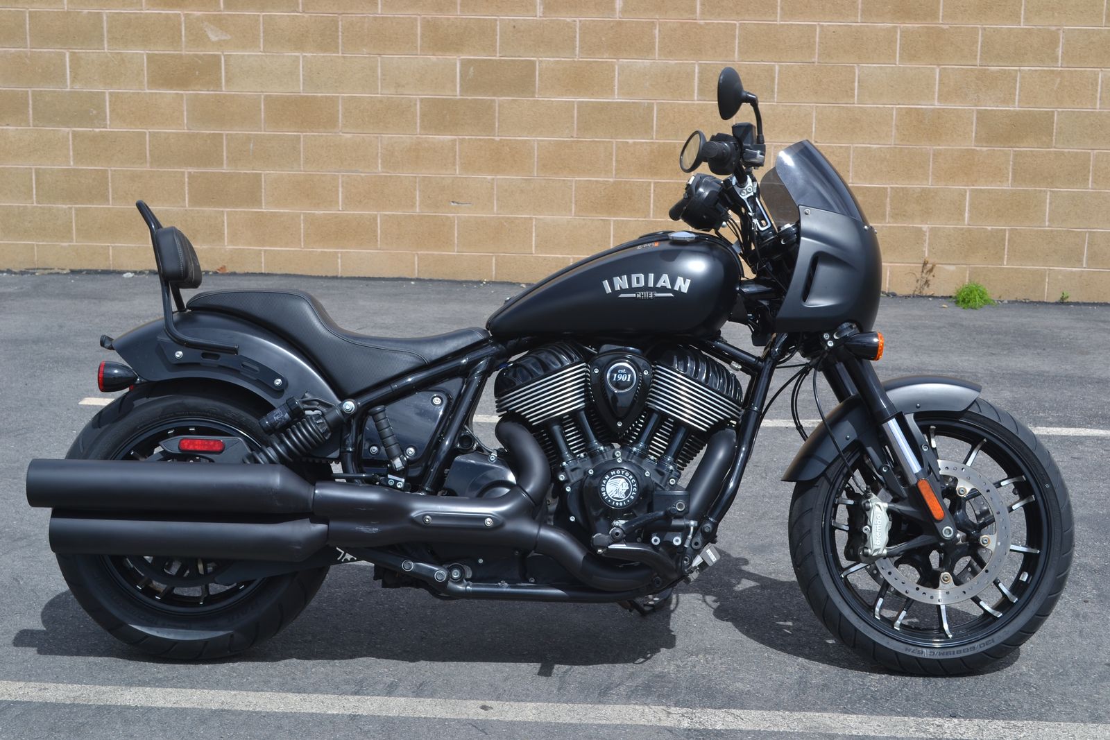 2024 Indian Sport Chief 116 - NEW TIRES - Bobber Cruiser