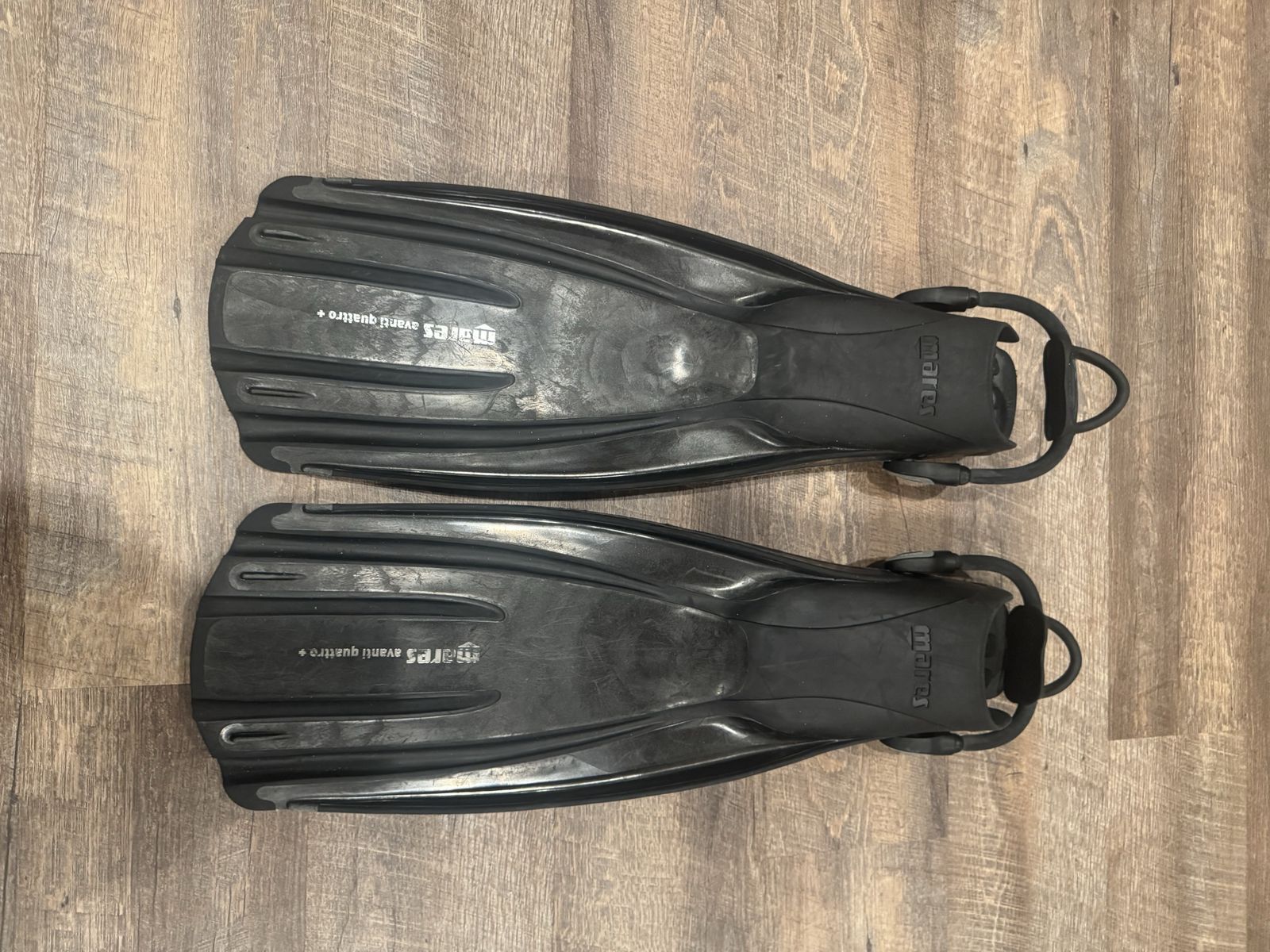 Mares Avanti Quattro+ Diving Fins - Black XL - Scuba Snorkeling Freediving