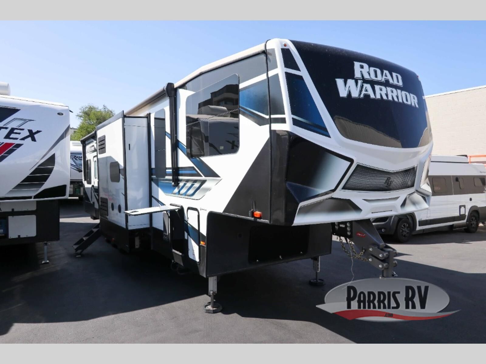 Used 2022 Heartland Road Warrior 397