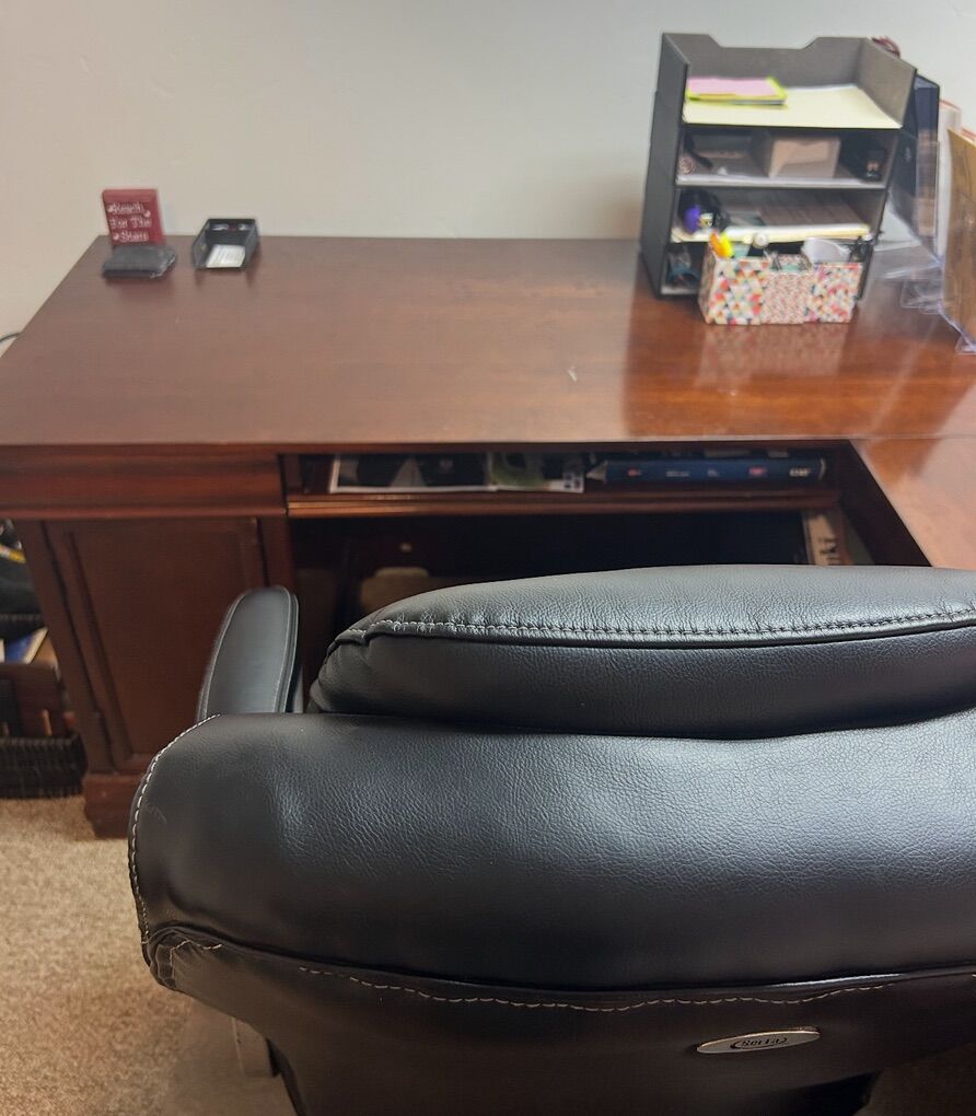 Executive L Shaped Desk, File Cannet, 3 Chairs