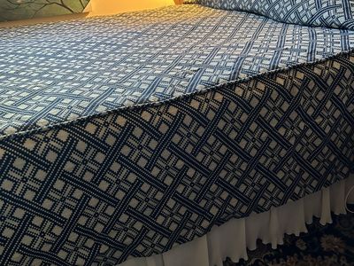 CA King Coverlet Bedspread Fitted Piping Woven Navy Indigo Blue & Ecru Colonial Style Fitted
