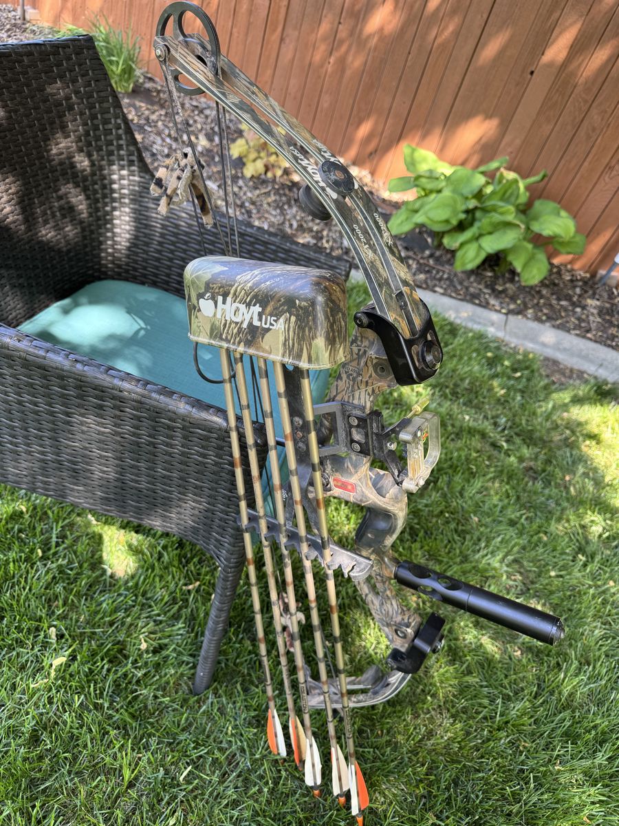 Hoyt XT2000 Bow