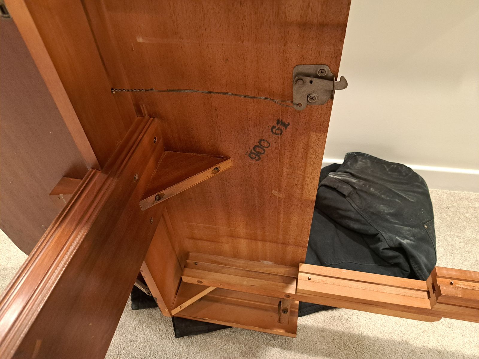 Main image 7
