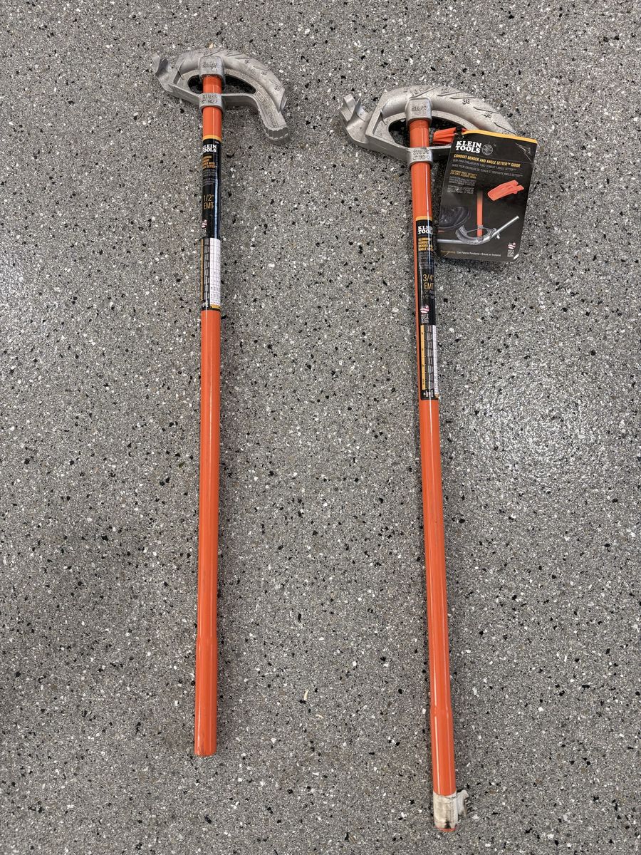 Klein Tools 51410 & 51412 EMT Conduit Hand Bender Set 1/2" & 3/4" - New and near new. Used 1x.