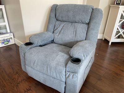 Brand new, Swivel , Rocker Massage Recliner with Heat, Swivel, Rocker, USB Ports Gray