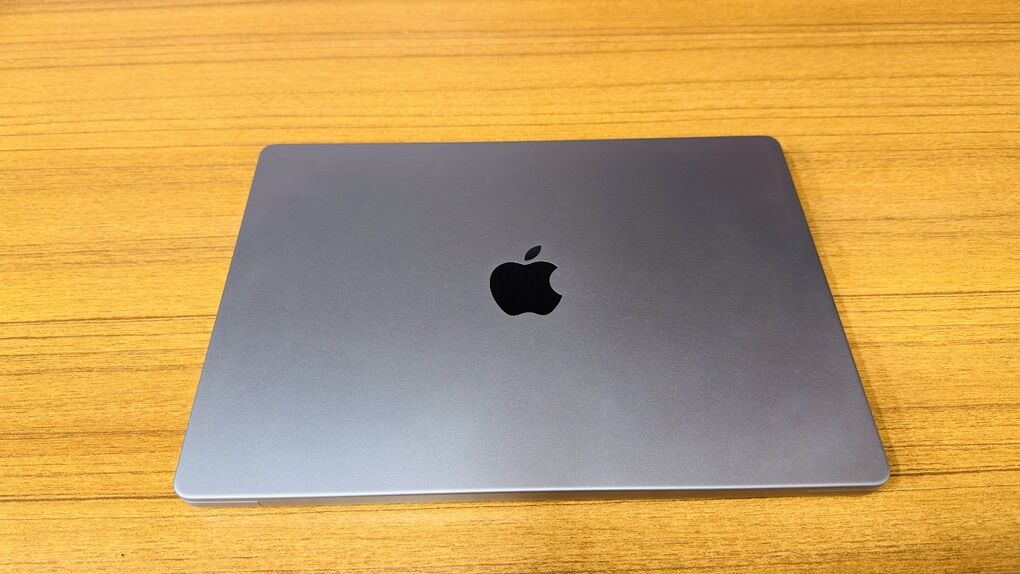 Macbook Pro M2 14 Inch