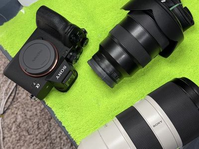 Sony a7 iv, 2 lenses
