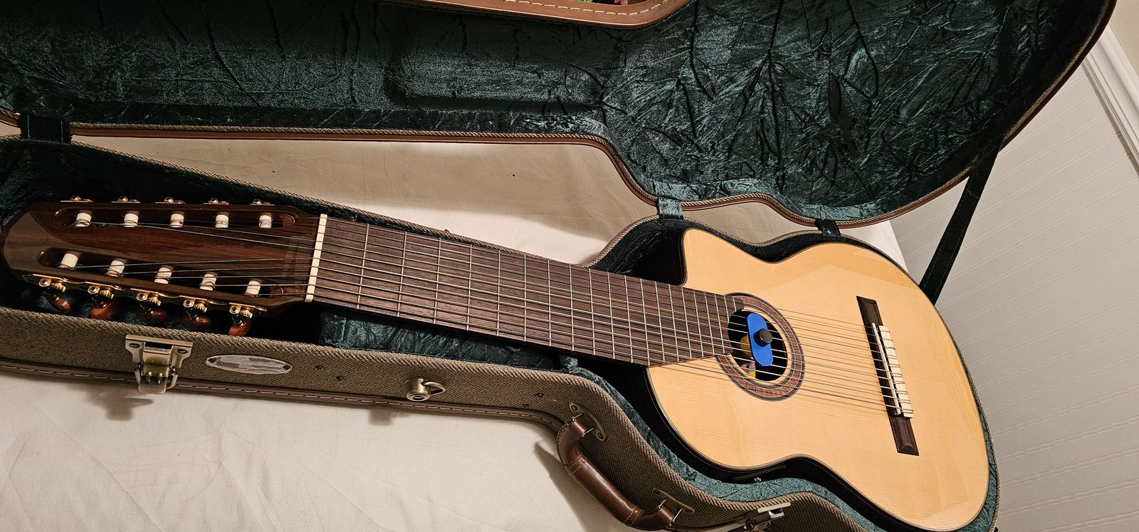 Bartolex 10 String Classical/Electric Cutaway Guitar w/Spruce Top, Near Mint +