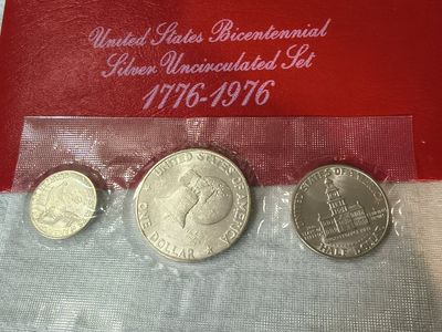 1976 United States Bicentennial Silver Uncirculated 3-Coin Set - Ike Dollar, Kennedy Half, Quarter