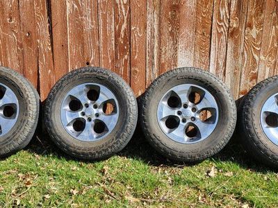 Jeep JK 18" Factory Wheels & Tires – 255/70R18