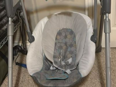 Baby swing