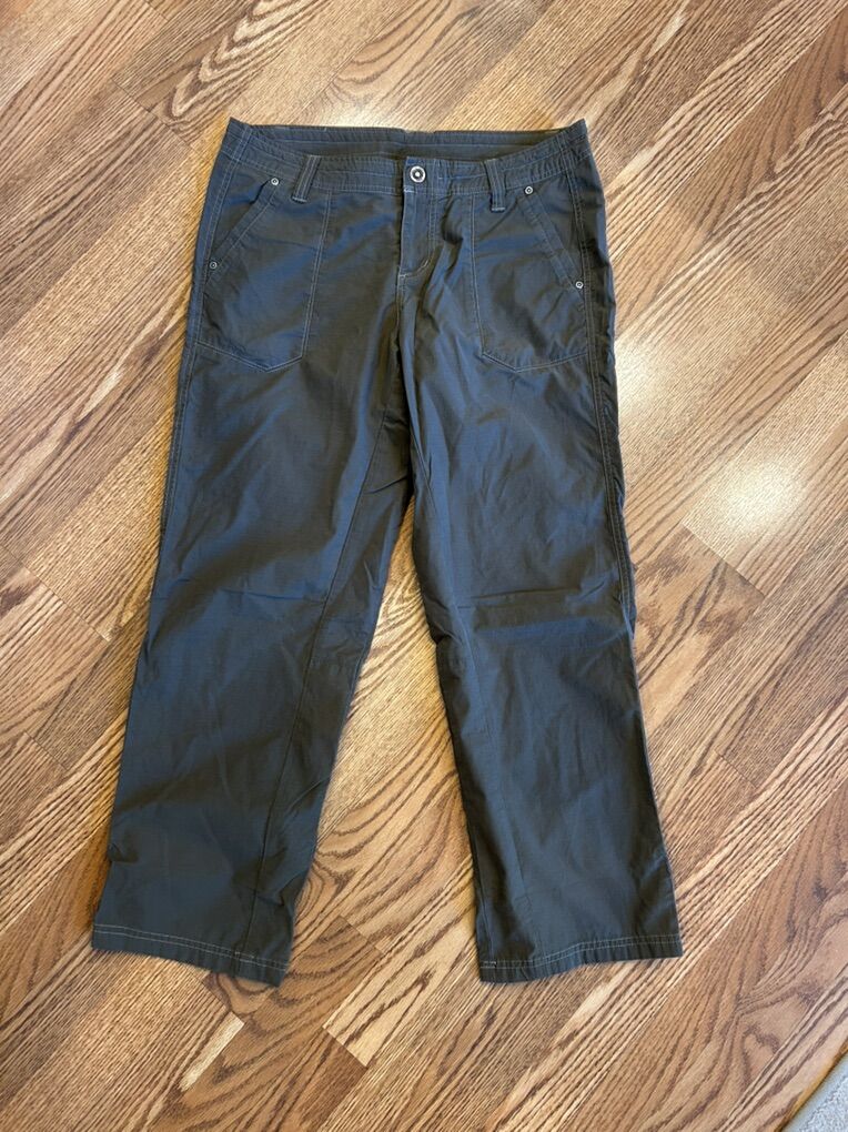 Kuhl Size 10 Hiking Capri Cropped Pants
