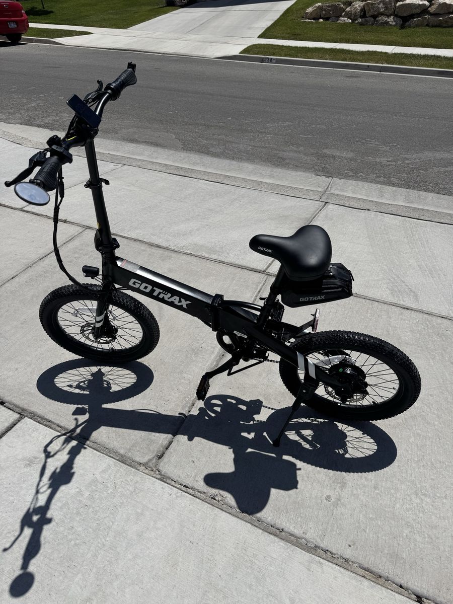 GoTrax EBE1 Folding Electric Bike - Black, 14" Wheels