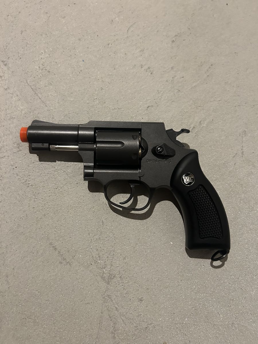 WinGun (WG) Full Metal Snub Nose CO2 Airsoft Revolver