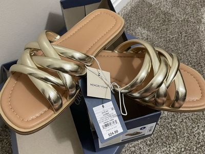 NWT 3pr women shoes sz6