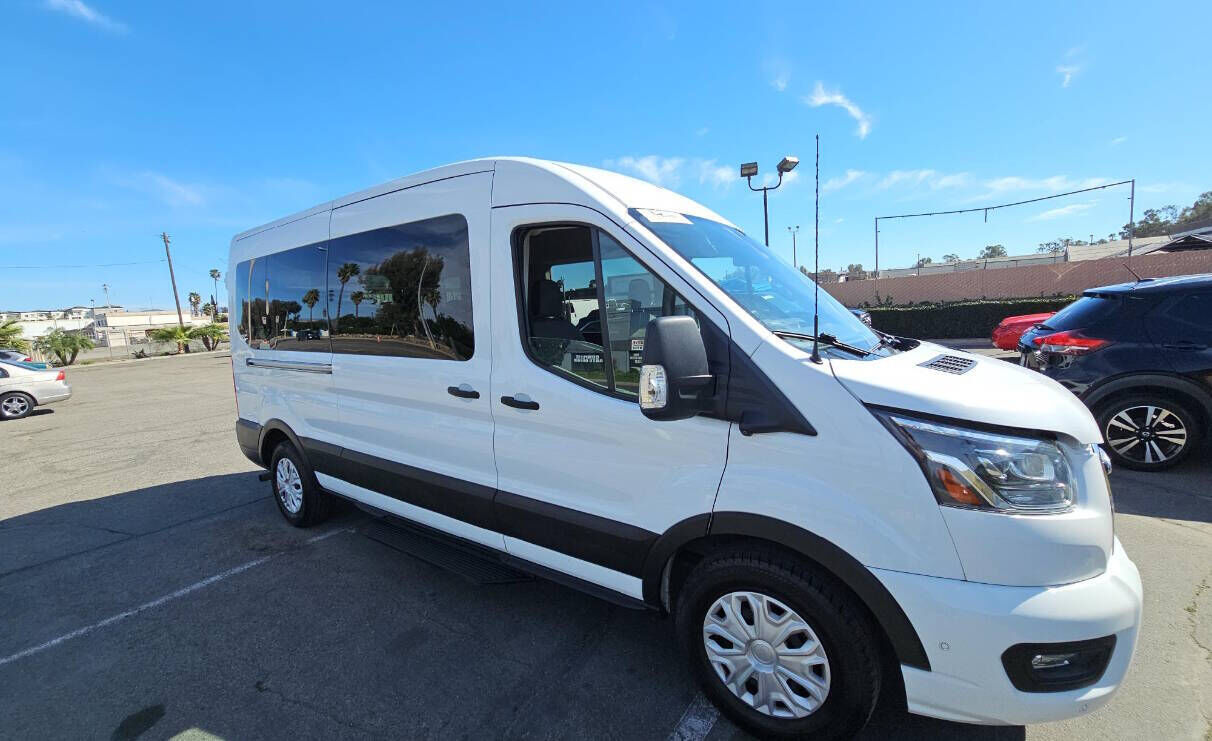 2023 Ford Transit 350 XLT