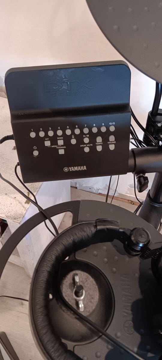 Yamaha DTX 400 Electric Drum kit